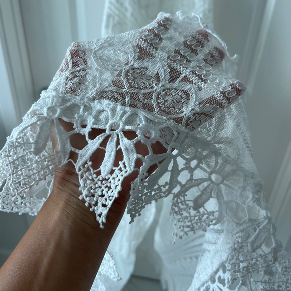 L’ATISTE by Amy White Lace Maxi Dress – Size S - Picture 6 of 12